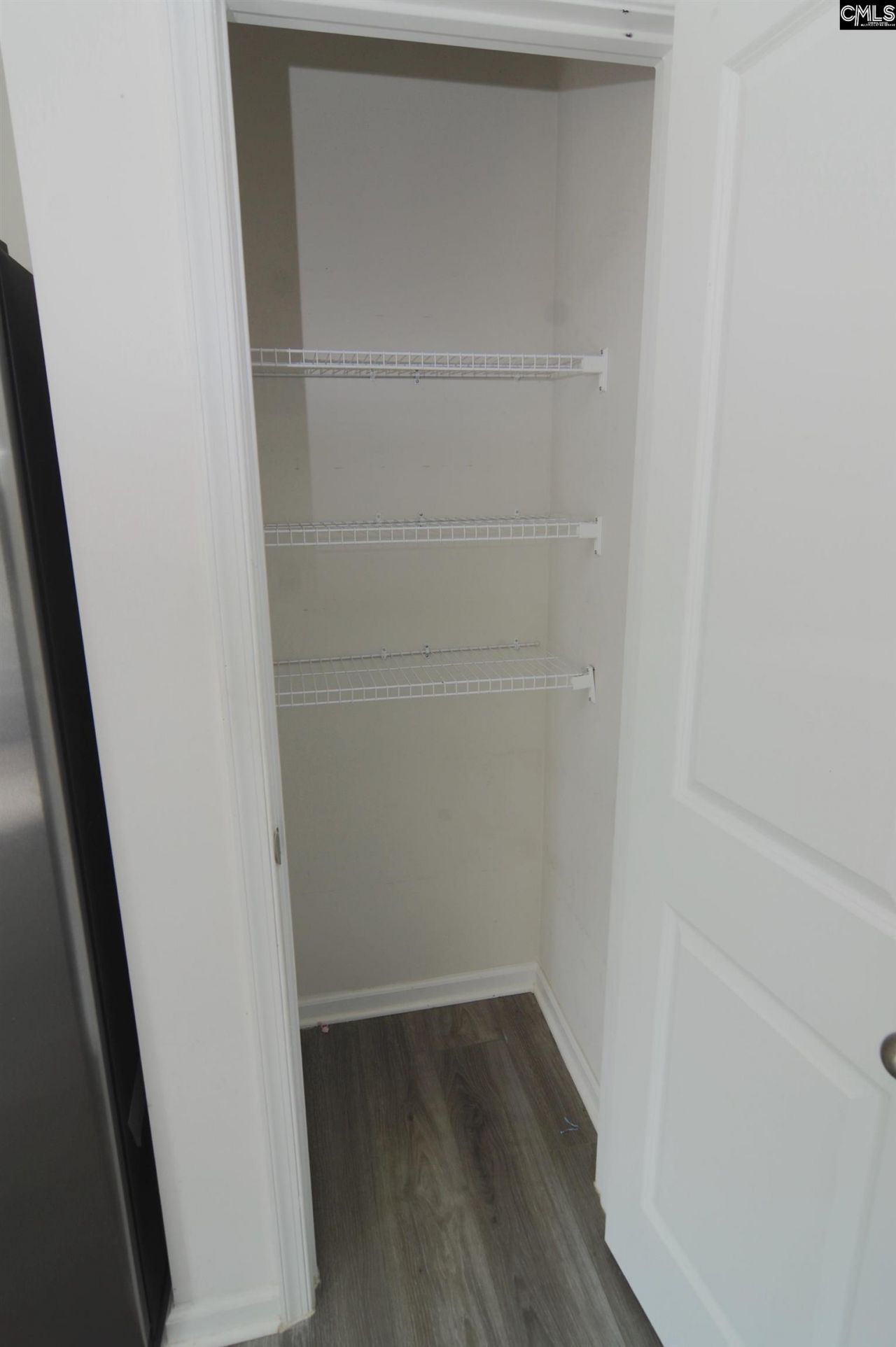 385 Saskatoon  Photo 11