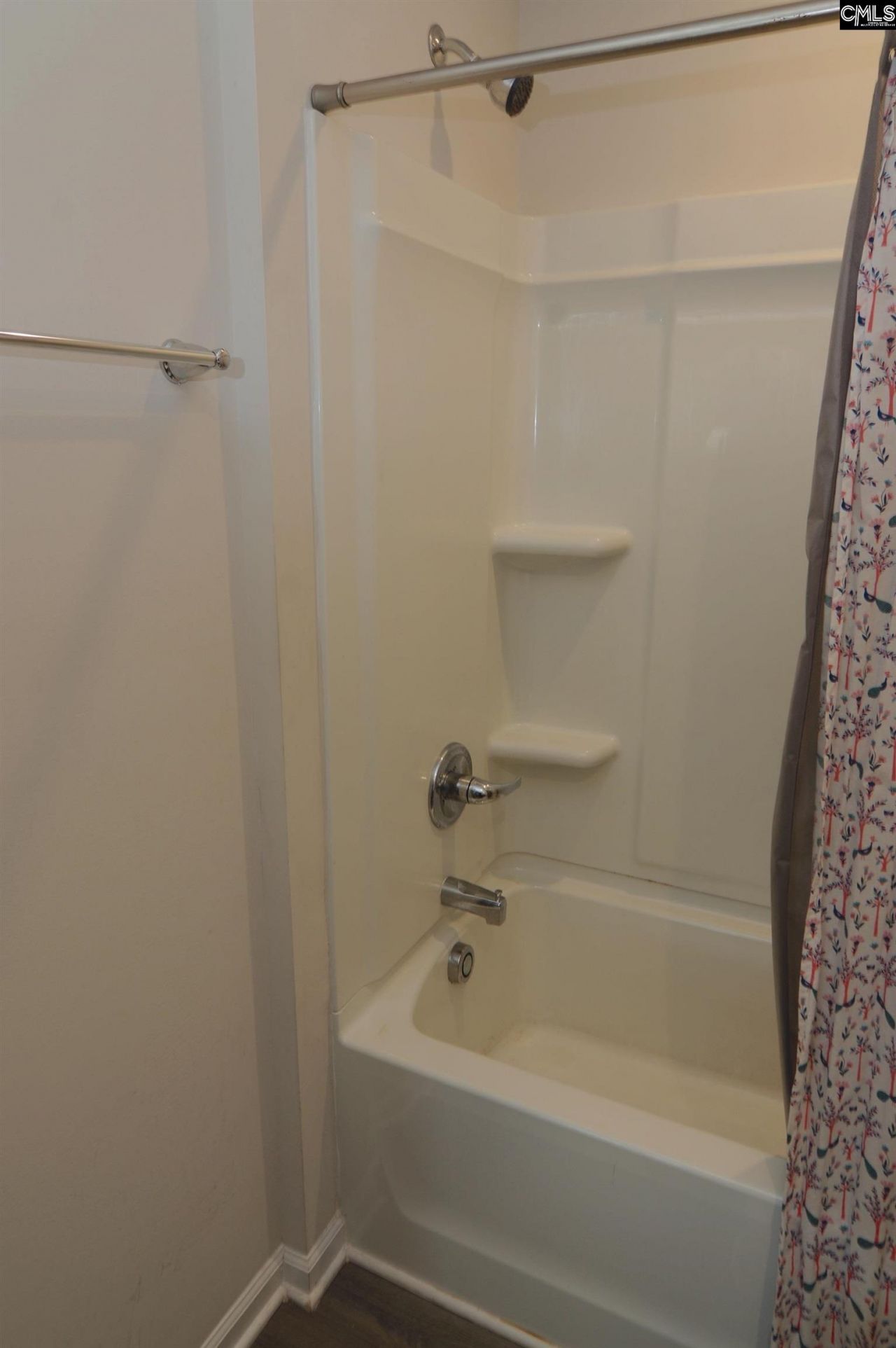 385 Saskatoon  Photo 17