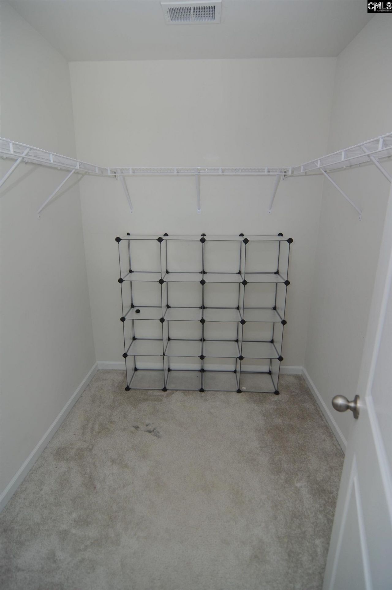 385 Saskatoon  Photo 18