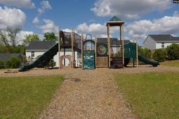 385 Saskatoon  photo 4