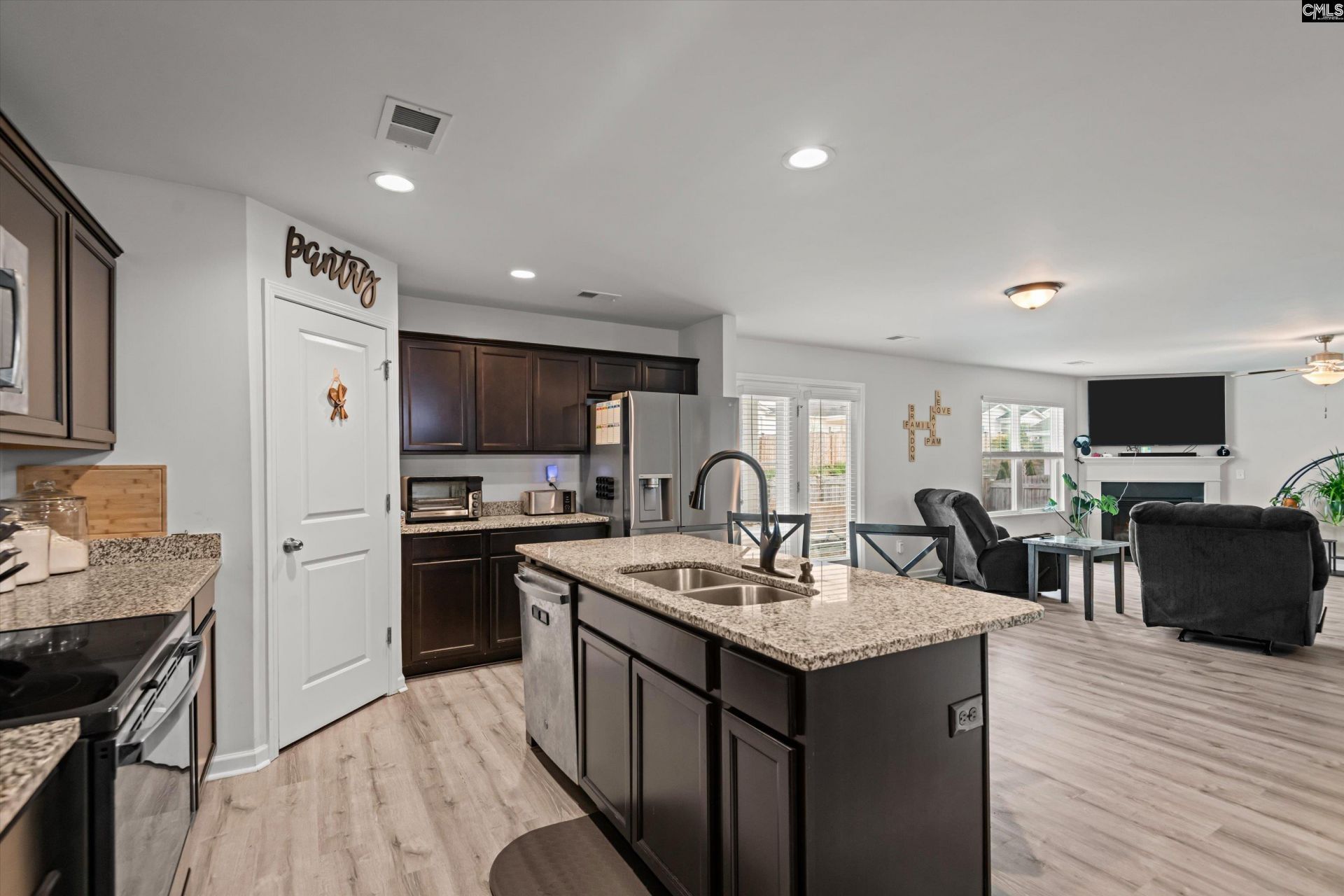 1019 Tanreall Drive  Photo 10