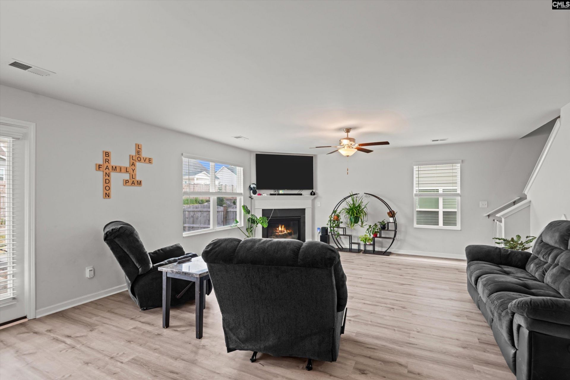 1019 Tanreall Drive  Photo 11