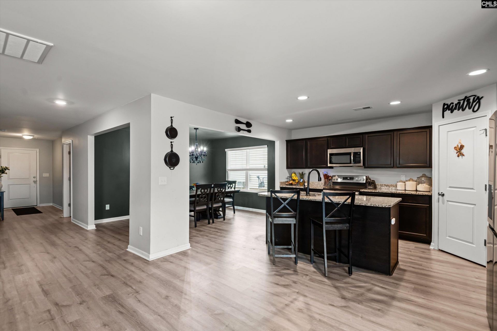 1019 Tanreall Drive  Photo 7