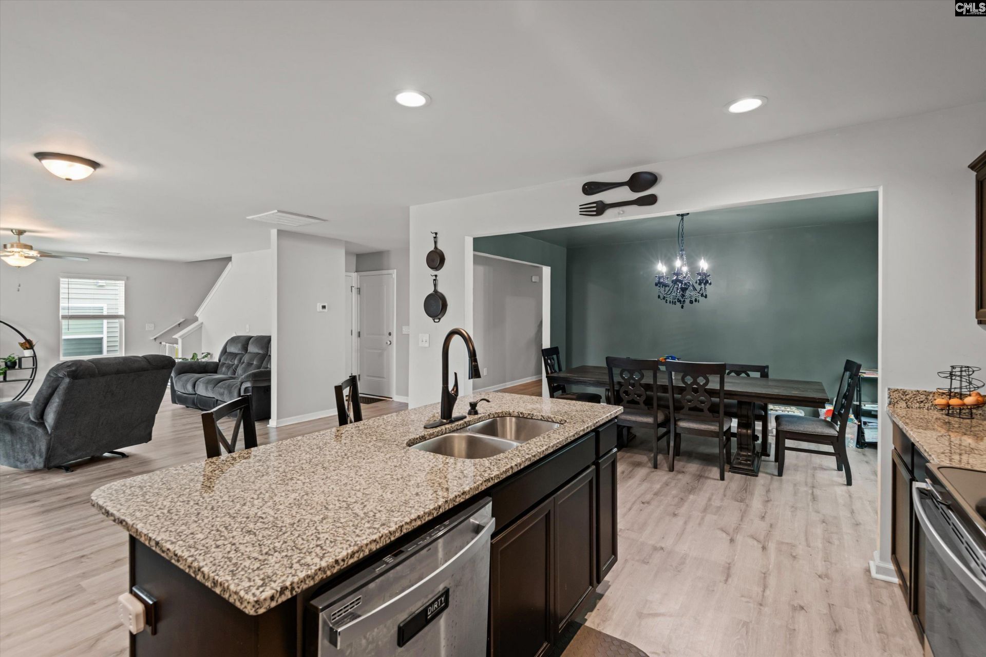 1019 Tanreall Drive  Photo 9