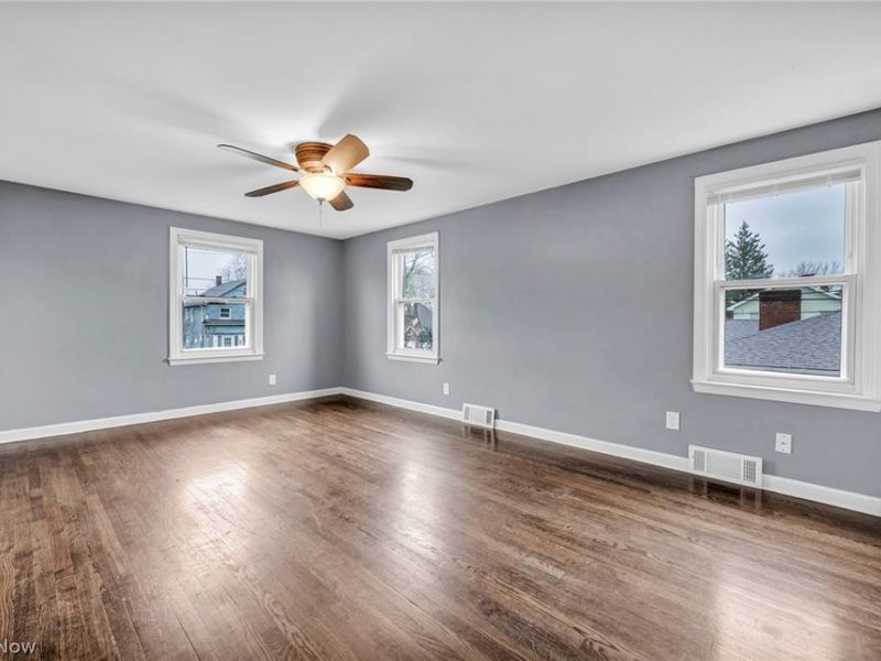 300 Russell Avenue, Niles, OH 44446 Photo 19