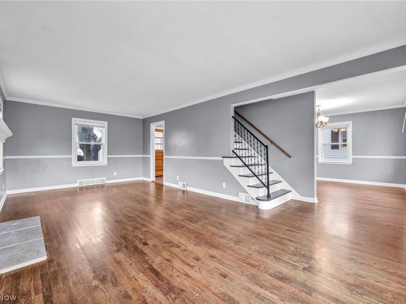 300 Russell Avenue, Niles, OH 44446 Photo 4