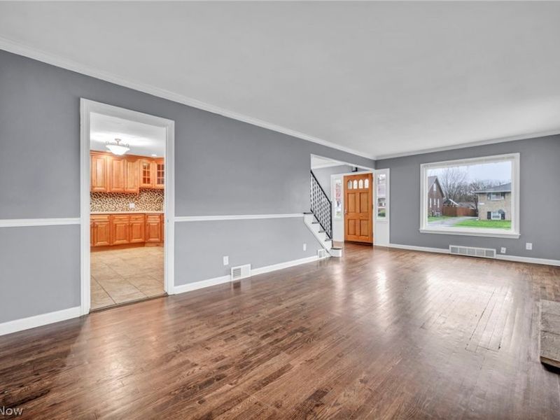 300 Russell Avenue, Niles, OH 44446 Photo 5