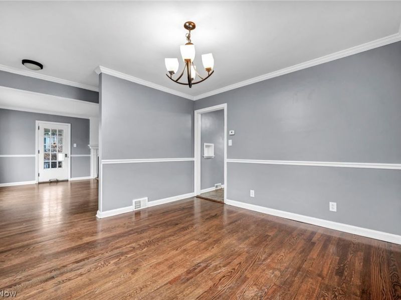 300 Russell Avenue, Niles, OH 44446 Photo 9