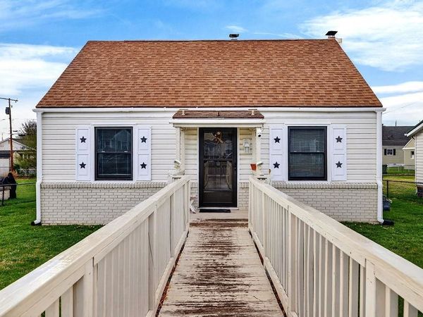 417 KING AVE, WAYNESBORO, VA 22980