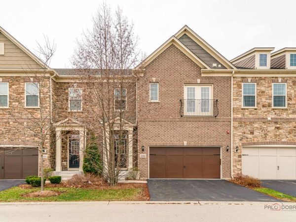 286 Belmont Drive, Lincolnshire, IL 60069