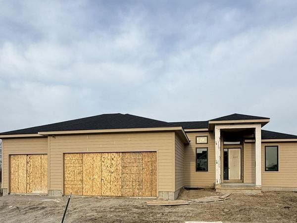 517 Timberline Drive, Gilbert, IA 50105