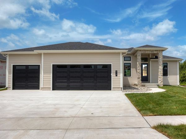 517 Timberline Drive, Gilbert, IA 50105