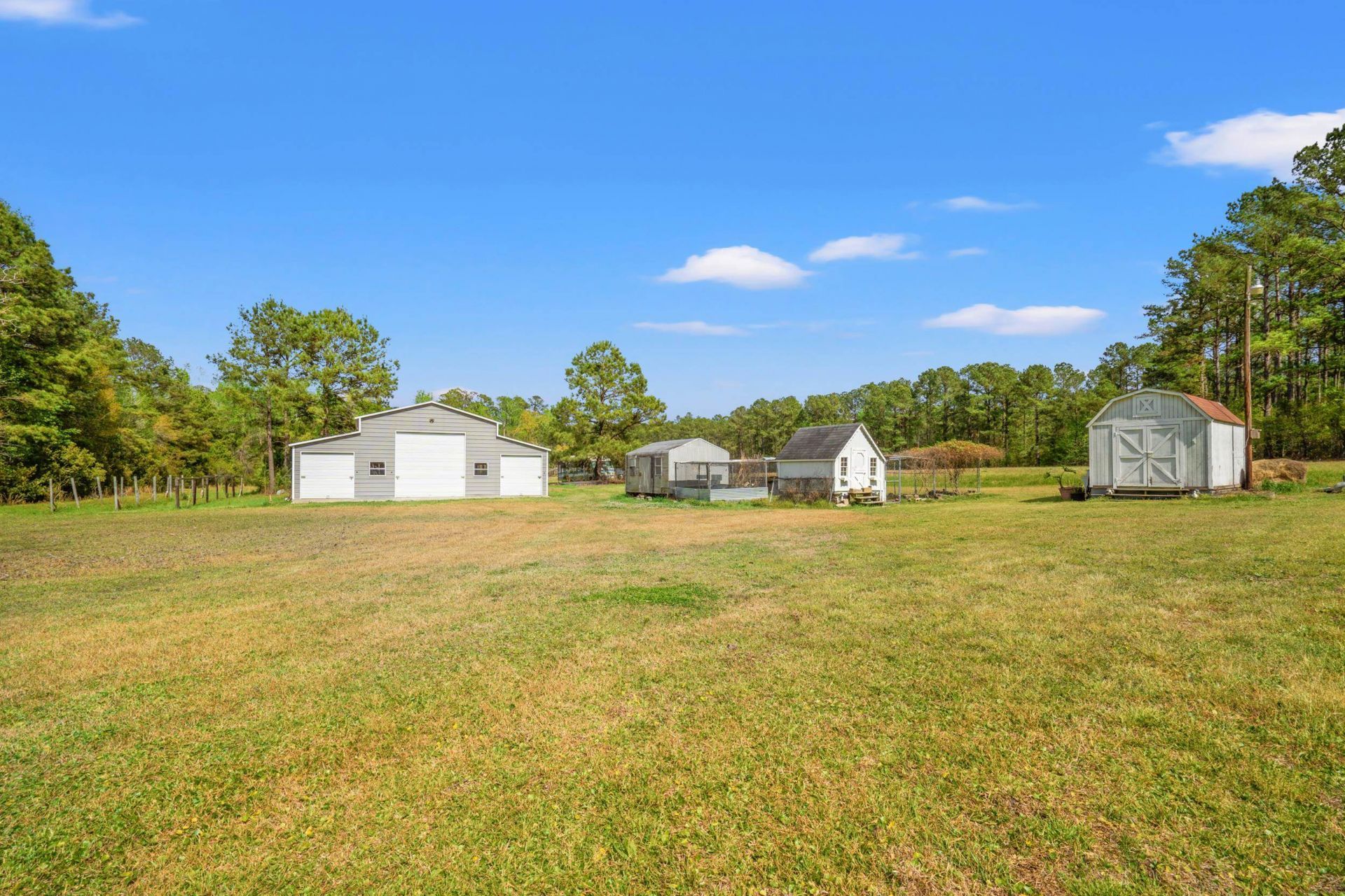 2031 Highway 129  Photo 38