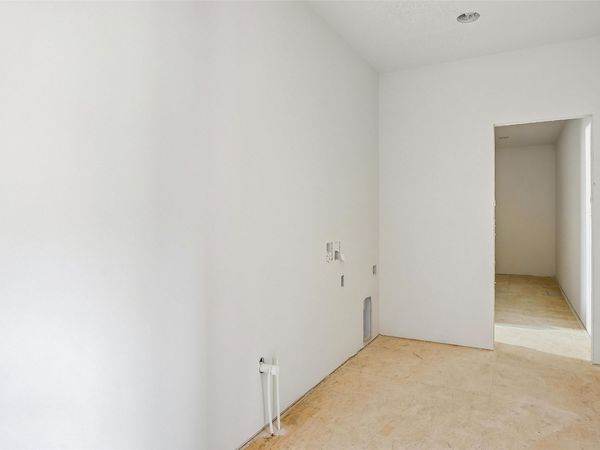 1608 N G Street, Indianola, IA 50125