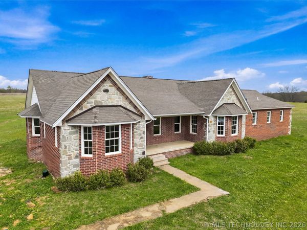 8770 W Gassaway , Hulbert, OK 74441