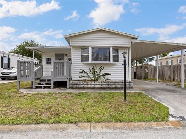 11111 Ballweg LN, FORT MYERS, FL 33908