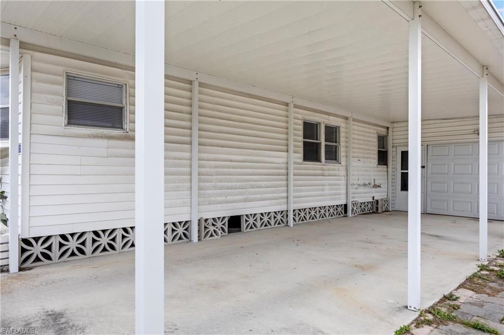 11111 Ballweg Ln, Fort Myers, FL 33908 Photo
