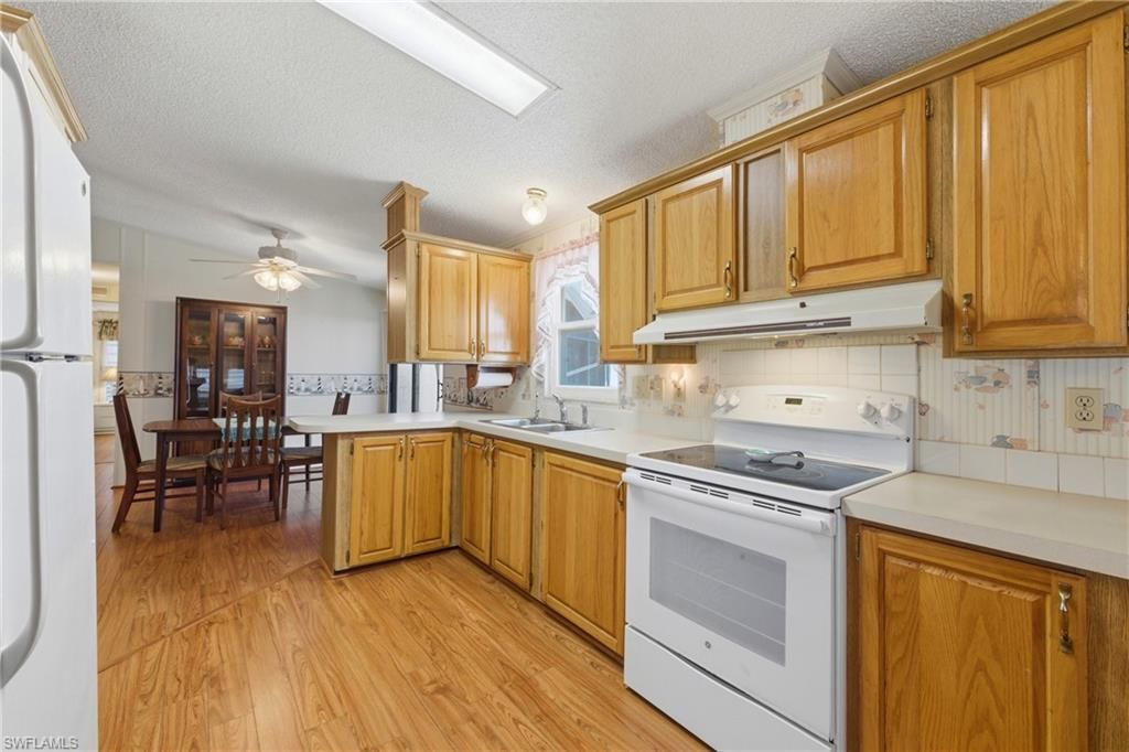 508 Pine Tree Ct , North Fort Myers, FL 33917 Photo