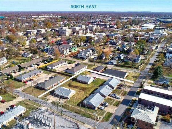 201, 203, 205, 209, & 507 SE 6th & A. Street , Bentonville, AR 72712