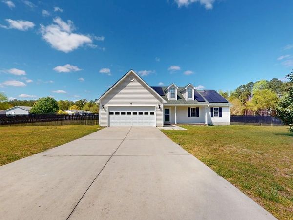 308 Parkton Drive , Richlands, NC 28574