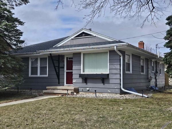 730 E MARQUETTE STREET, Appleton, WI 54911