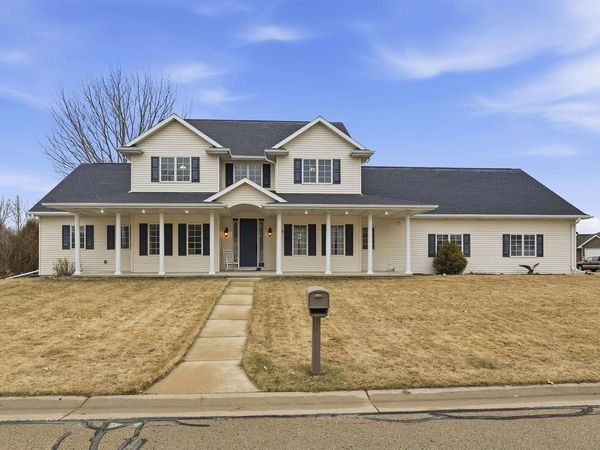 N9005 BLACKOAK STREET, Menasha, WI 54952