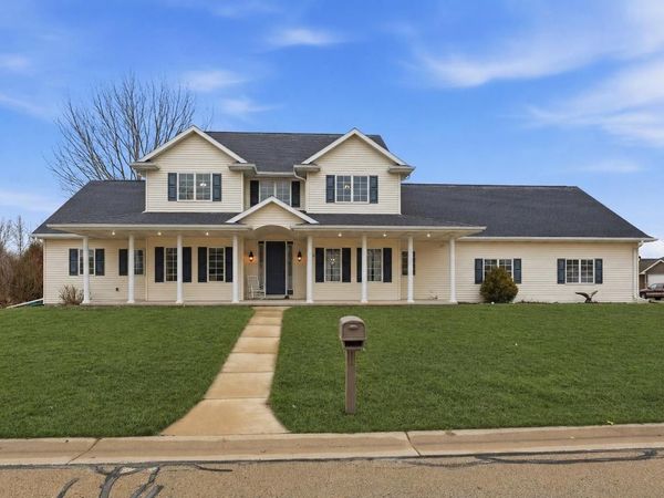 N9005 BLACKOAK STREET, Menasha, WI 54952