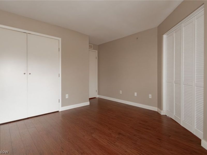 220 Fox Hollow Drive, Unit 212, Mayfield Heights, OH 44124 Photo 14