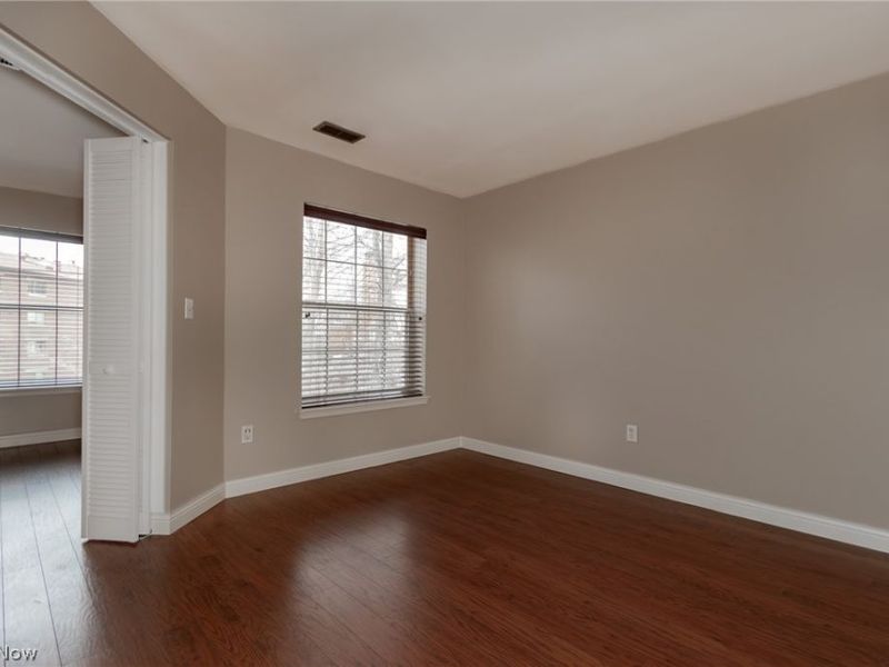 220 Fox Hollow Drive, Unit 212, Mayfield Heights, OH 44124 Photo 17