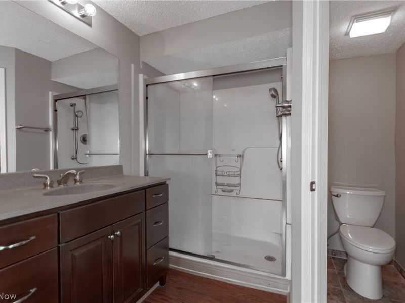 220 Fox Hollow Drive, Unit 212, Mayfield Heights, OH 44124 Photo 26