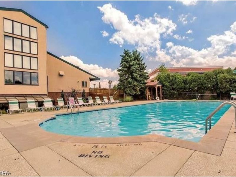 220 Fox Hollow Drive, Unit 212, Mayfield Heights, OH 44124 Photo 35