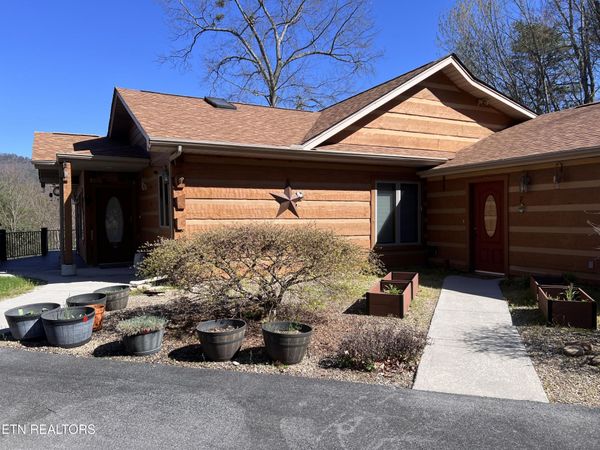 427 Gold Rd, Cosby, TN 37722