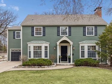 4811 Maple Road, Edina, MN 55424