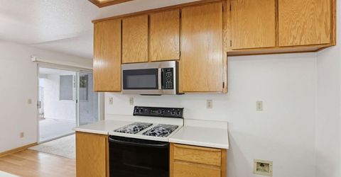 7317 Sunleaf Ln, Sacramento, CA 95828 Photo