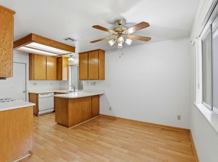 7317 Sunleaf Ln, Sacramento, CA 95828 Photo