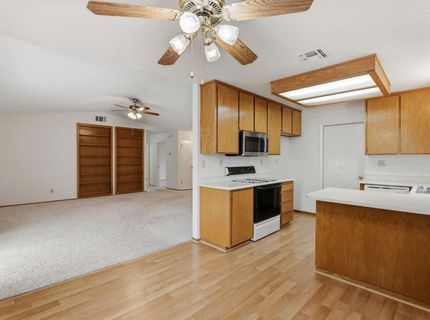 7317 Sunleaf Ln, Sacramento, CA 95828 Photo