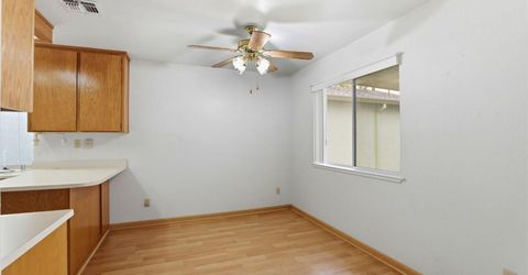 7317 Sunleaf Ln, Sacramento, CA 95828 Photo