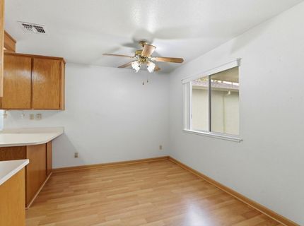 7317 Sunleaf Ln, Sacramento, CA 95828 Photo