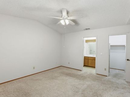 7317 Sunleaf Ln, Sacramento, CA 95828 Photo