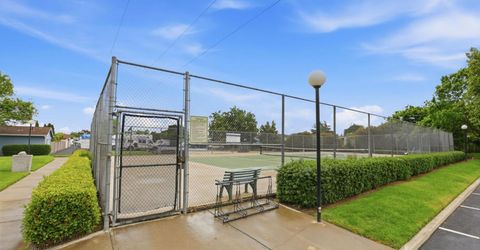 7317 Sunleaf Ln, Sacramento, CA 95828 Photo