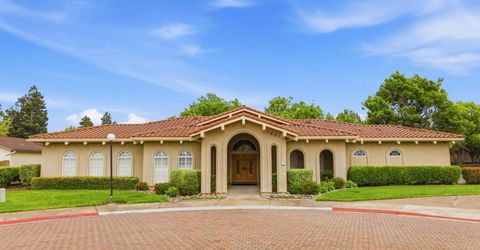 7317 Sunleaf Ln, Sacramento, CA 95828 Photo