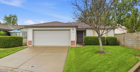 7317 Sunleaf Ln, Sacramento, CA 95828 Photo