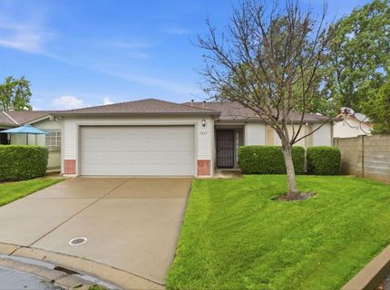 7317 Sunleaf Ln, Sacramento, CA 95828 Photo
