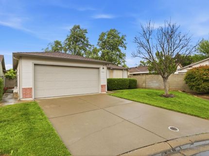 7317 Sunleaf Ln, Sacramento, CA 95828 Photo