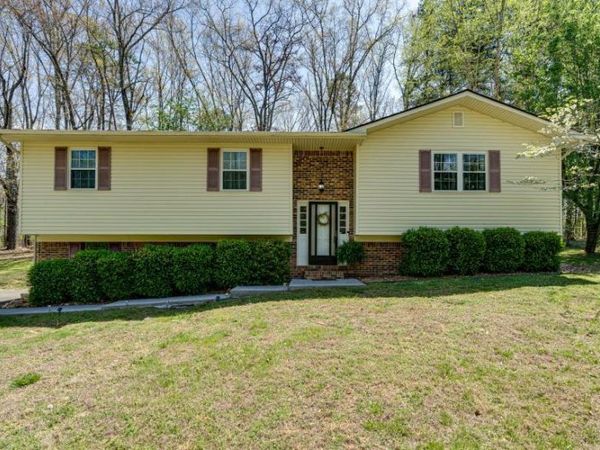 124 NE Fairhill Drive NE, Cleveland, TN 37323