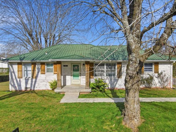 812 Bel Aire Dr , Tullahoma, TN 37388