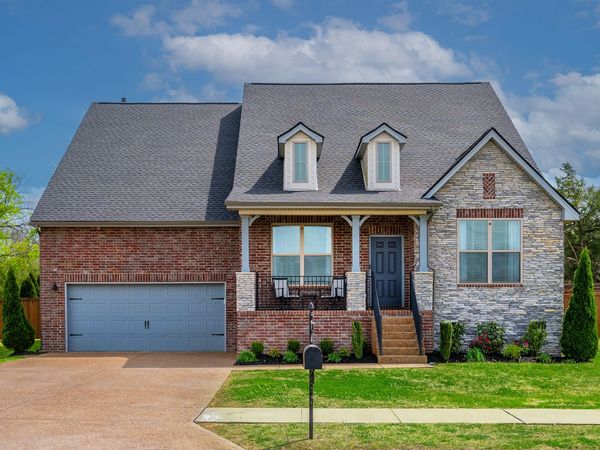 142 Fireside Dr, Lebanon, TN 37087