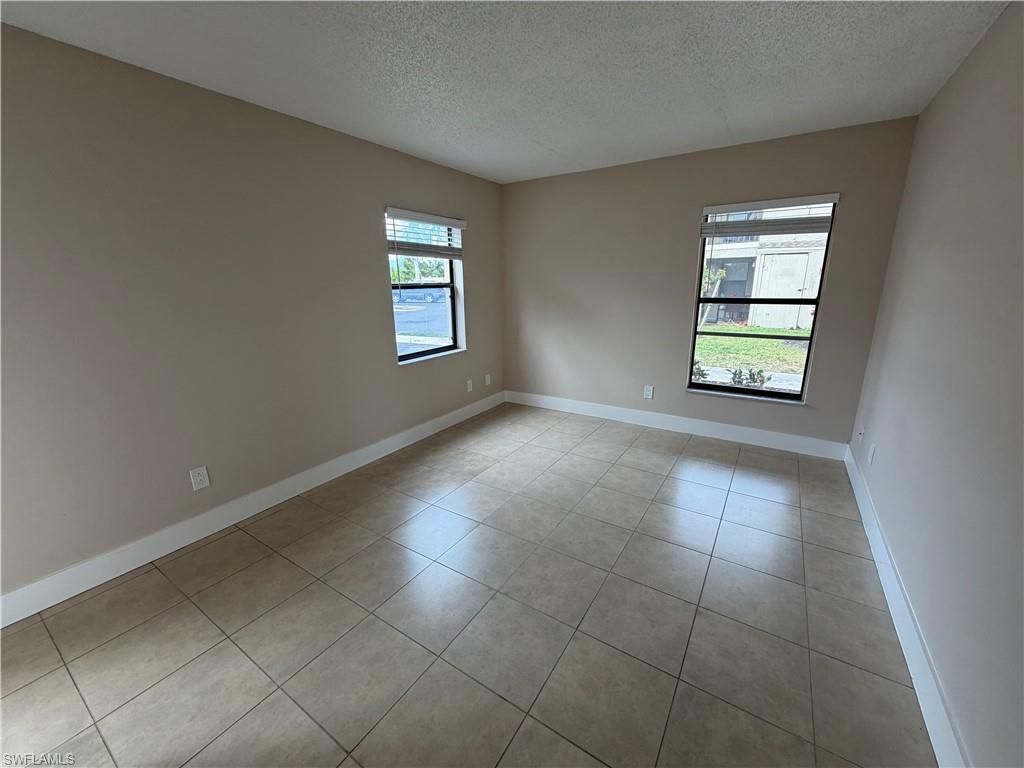 5305 Summerlin Rd , Unit 502, Fort Myers, FL 33919 Photo