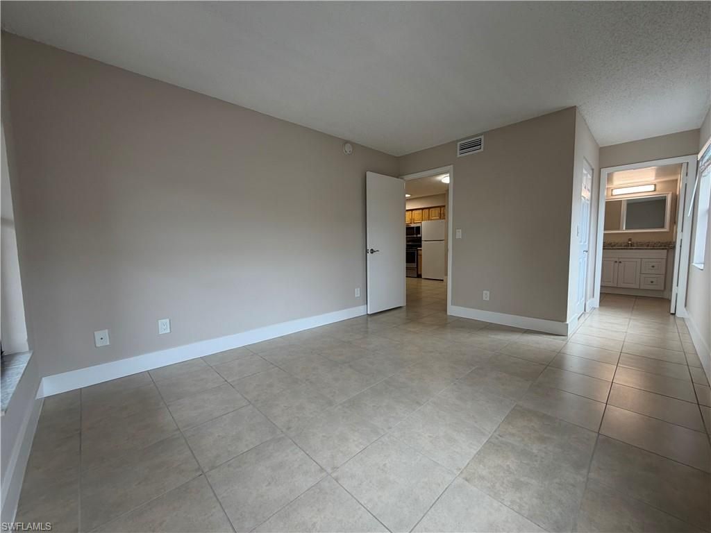 5305 Summerlin Rd , Unit 502, Fort Myers, FL 33919 Photo