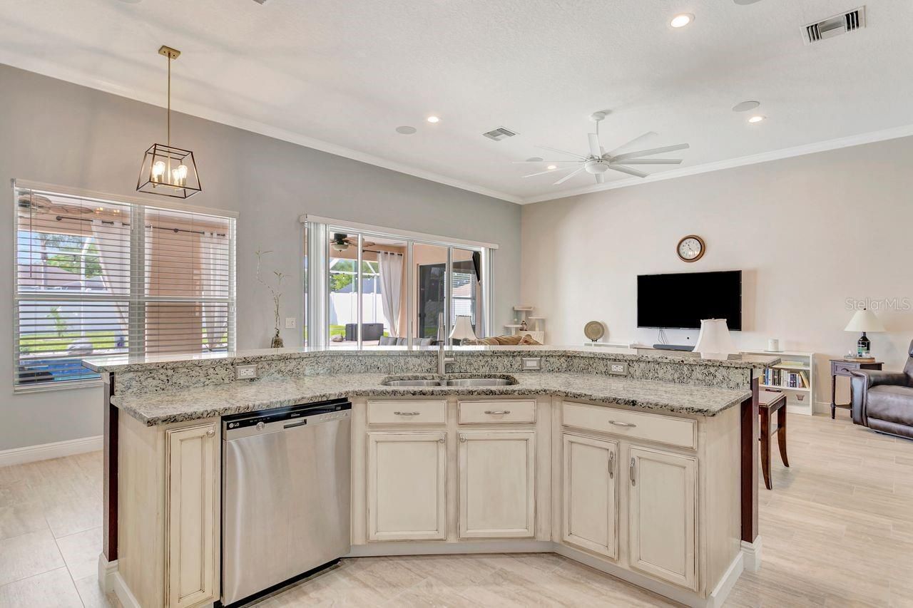 2814 Duncan Tree Circle , Valrico, FL 33594 Photo